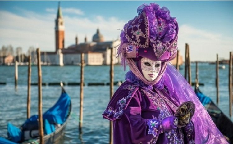 Culorile Carnavalului Venetian